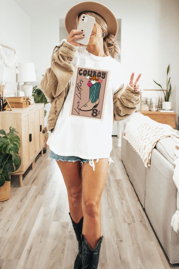 COWBOY LETTERS COMFORT COLORS T-SHIRTS